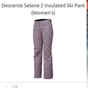 Brand new pair of Descente Women’s ski/board pants. Size 6. Pink and black.